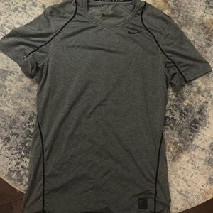 Men’s Nike dri-fit tee